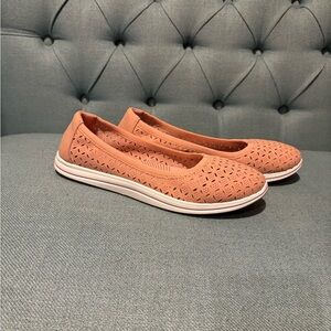 Clark's Cloudstopper Breeze Roam Peach Rose Women's Slip-On Shoes